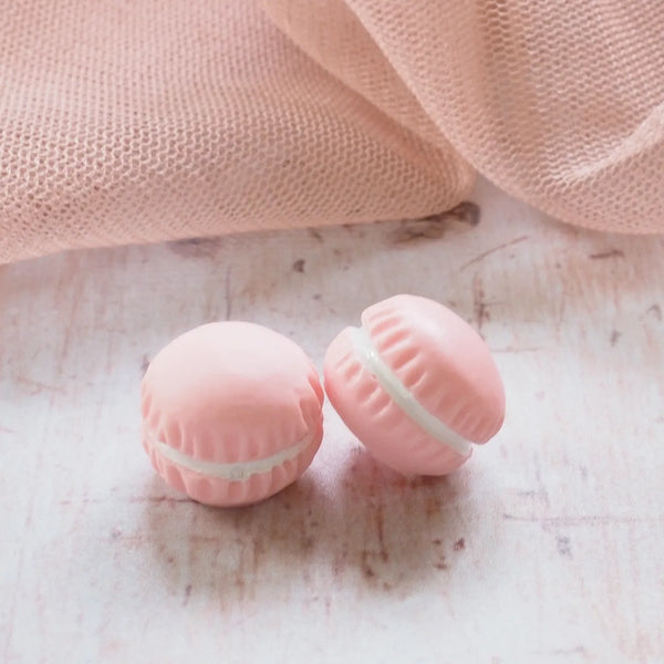 Miniature Macarons
