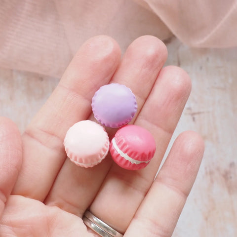 Miniature Macarons