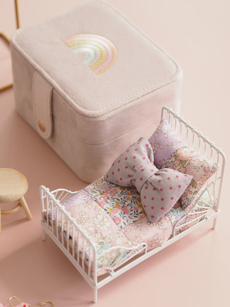 Macmillan Prize Draw Entry