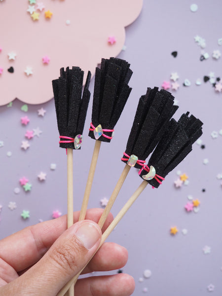 Miniature Broomstick