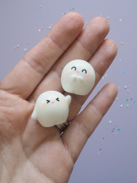 Cute Resin Ghosts - Pack of 2
