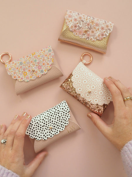Mini Clip On Mouse Pouch