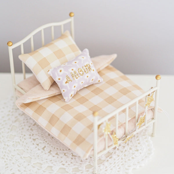 Miniature Bedding Set - Neutral Gingham