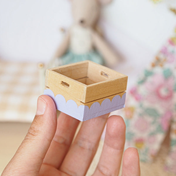 Miniature Scallop Wooden Crate